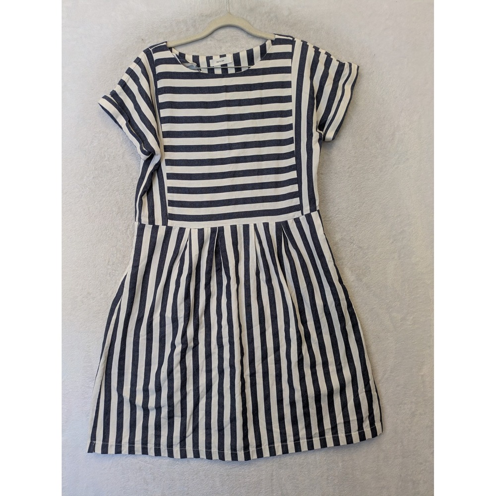 Clad & Cloth Striped Dress Women's Medium Blue White Pockets Pleated Nautical‎